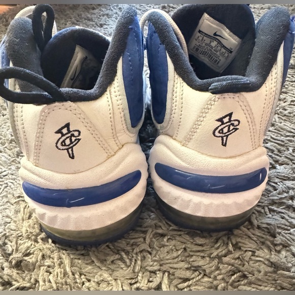 Nike Penny Sneakers - Picture 4 of 4